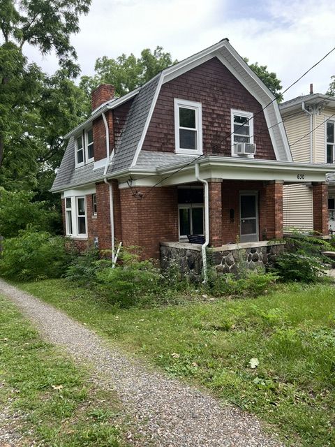 630 Miller Ave, Ann Arbor, sold by J.R. Augustaitis